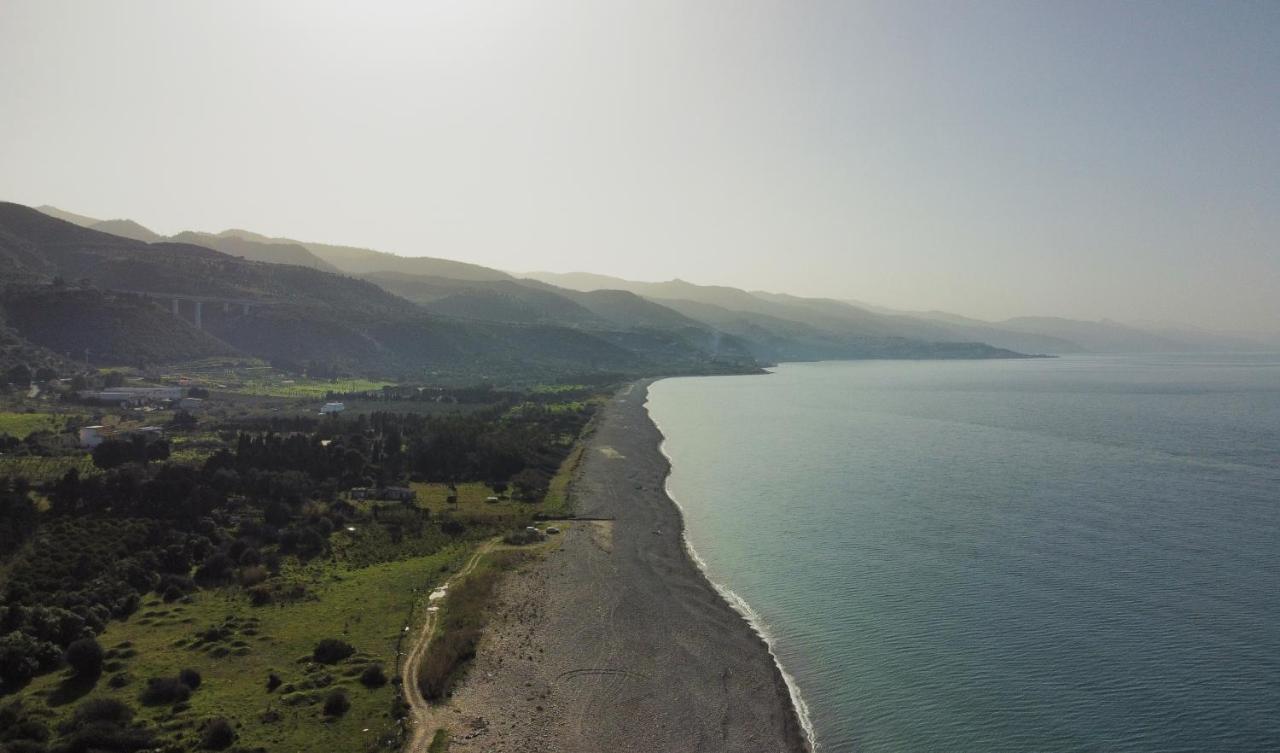 Tenuta Piana1 Con Accesso Diretto Al Mare Caronia Marina Luaran gambar