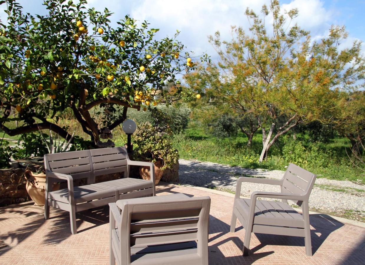 Tenuta Piana1 Con Accesso Diretto Al Mare Caronia Marina Luaran gambar